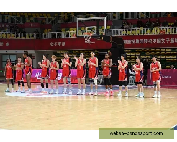 里尔女篮惜败阿凡纳沙特尔 女篮比赛全程回顾与精彩瞬间